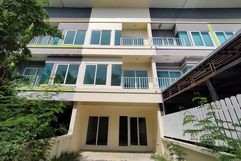 CB-MX0003  The MAX คู้บอน 27